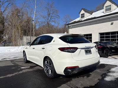 2022 Maserati Levante Modena
