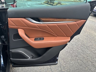2022 Maserati Levante Modena