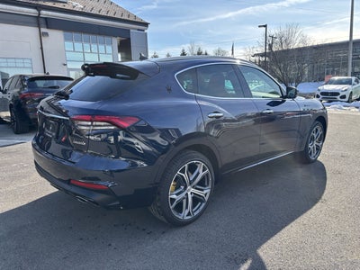 2022 Maserati Levante Modena