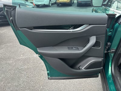 2022 Maserati Levante Modena