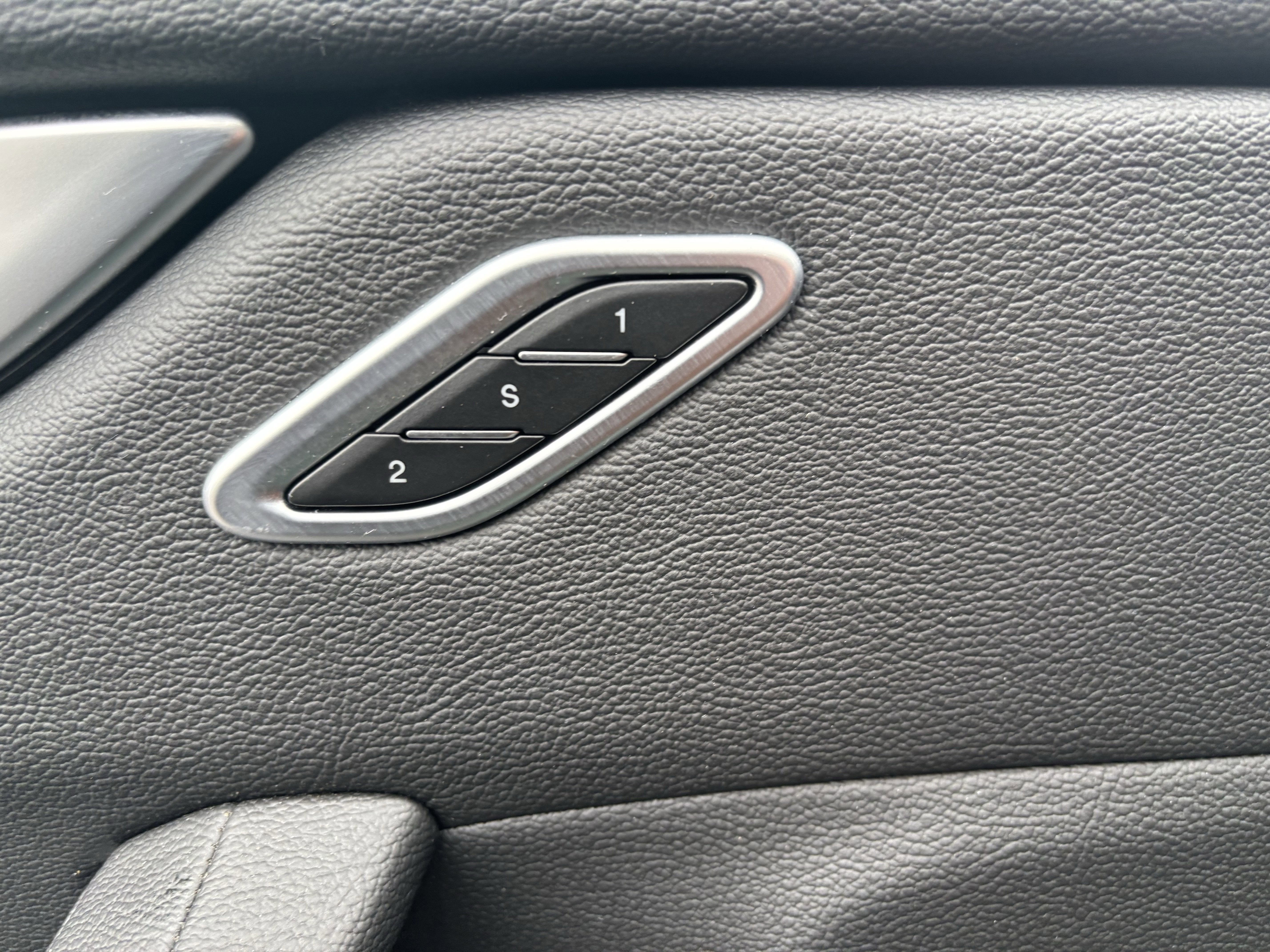 2022 Maserati Levante Modena